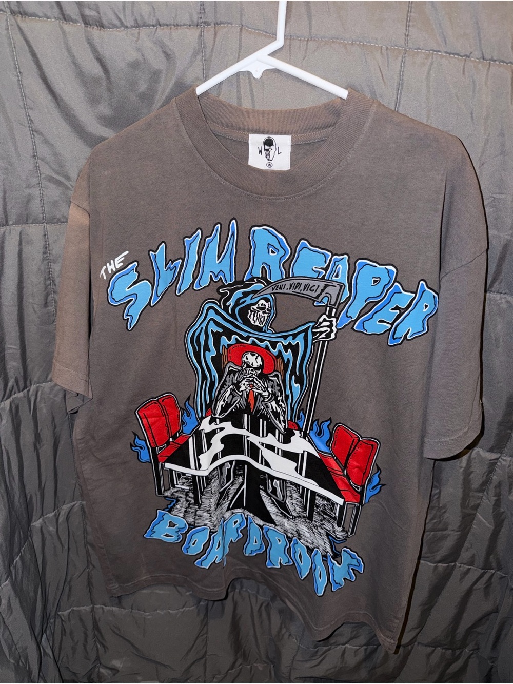 The Slim Reaper Men's Gray Graphic Tee with Blue & Red Print Warren Lotas Large
